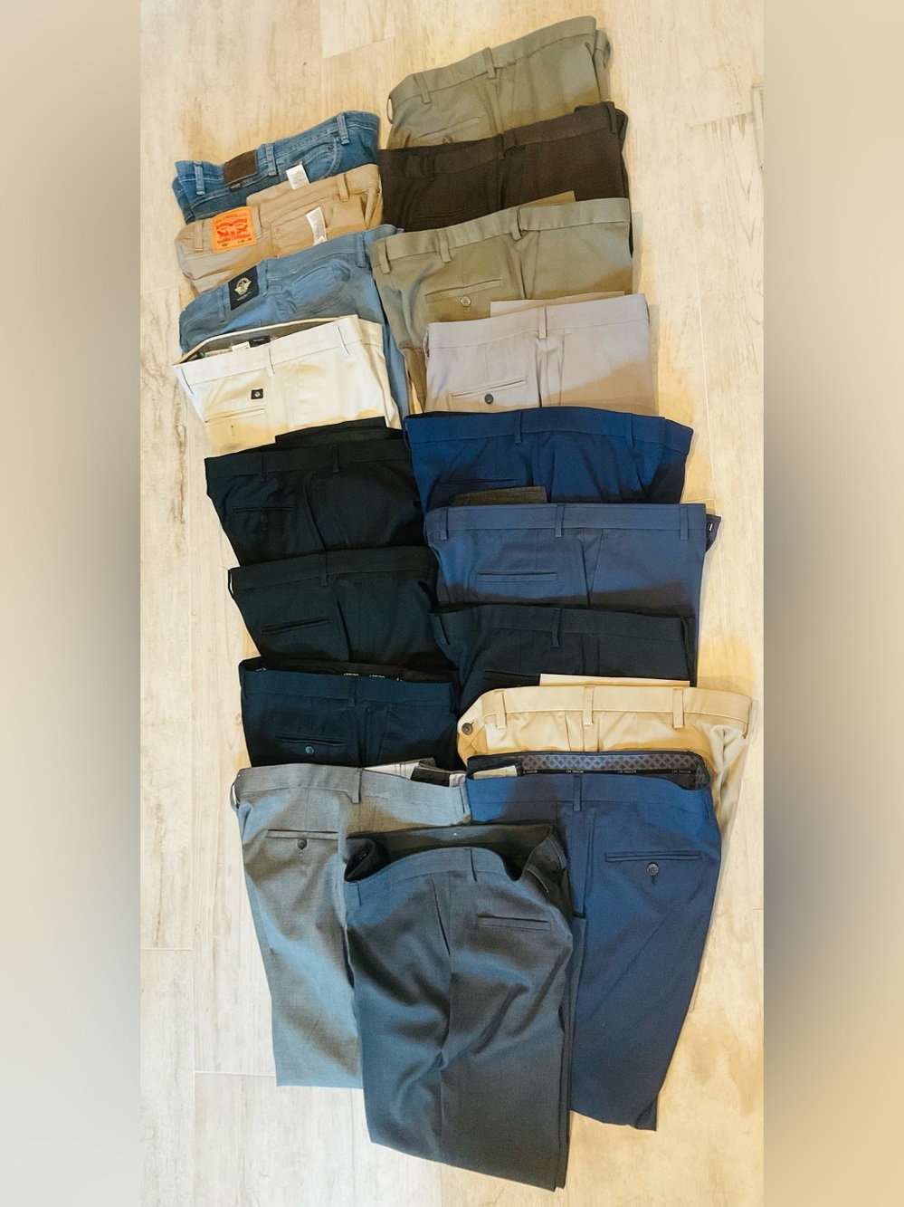 Specialized 5’6” Men's Pants Haggar, Levi's, Calvin Klein Size W38/L26 Lot of 18